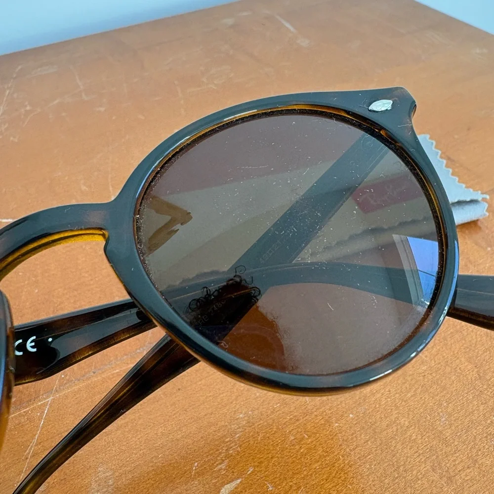 Ray-Ban Black Round Sunglasses with Brown Case and Light Blue Cloth